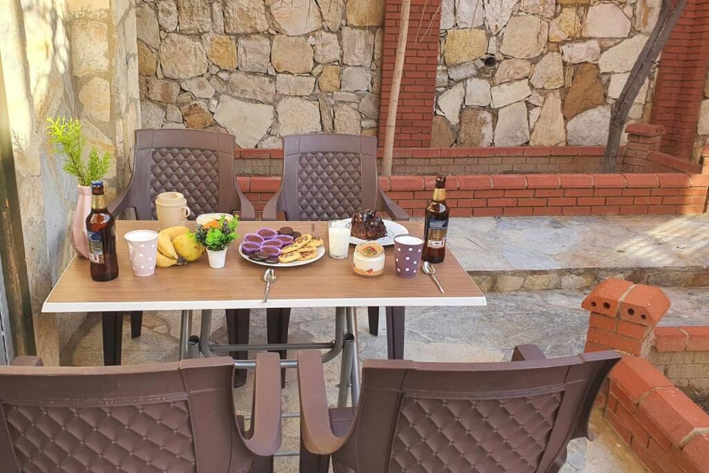 2+1 Apartm With Garden + Balcony , At Ladies Beach Kusadası Eksteriør billede