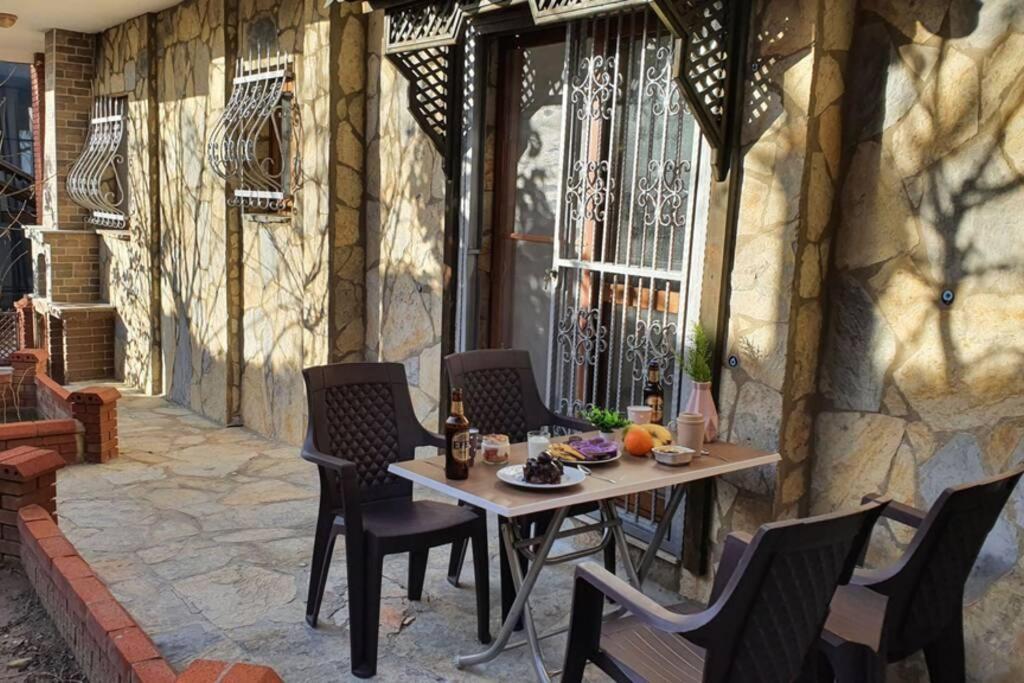 2+1 Apartm With Garden + Balcony , At Ladies Beach Kusadası Eksteriør billede