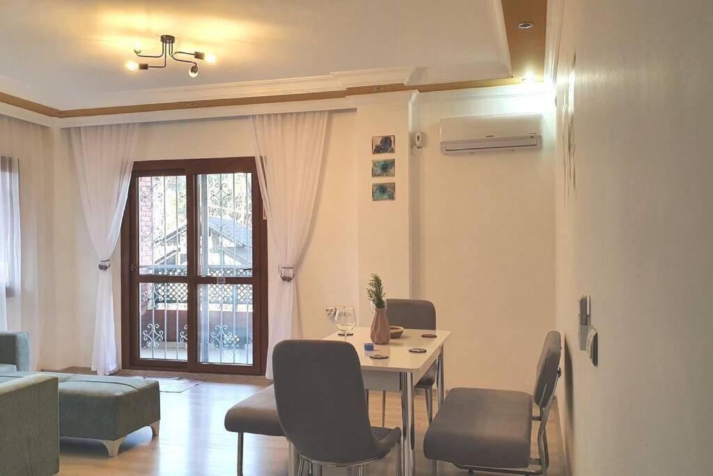 2+1 Apartm With Garden + Balcony , At Ladies Beach Kusadası Eksteriør billede